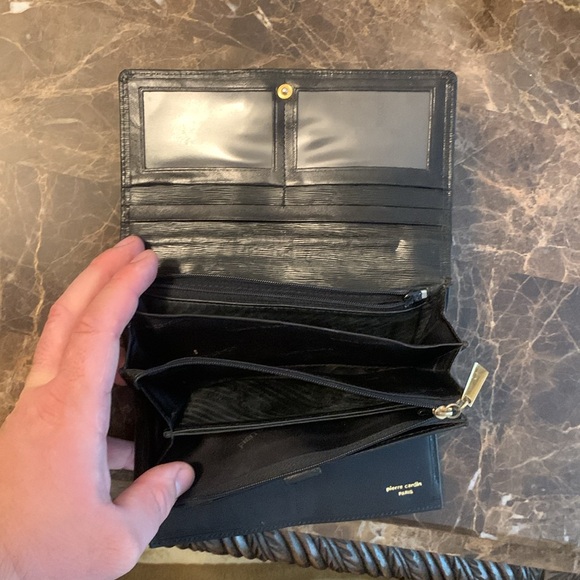 Pierre Cardin wallet - Picture 7 of 9